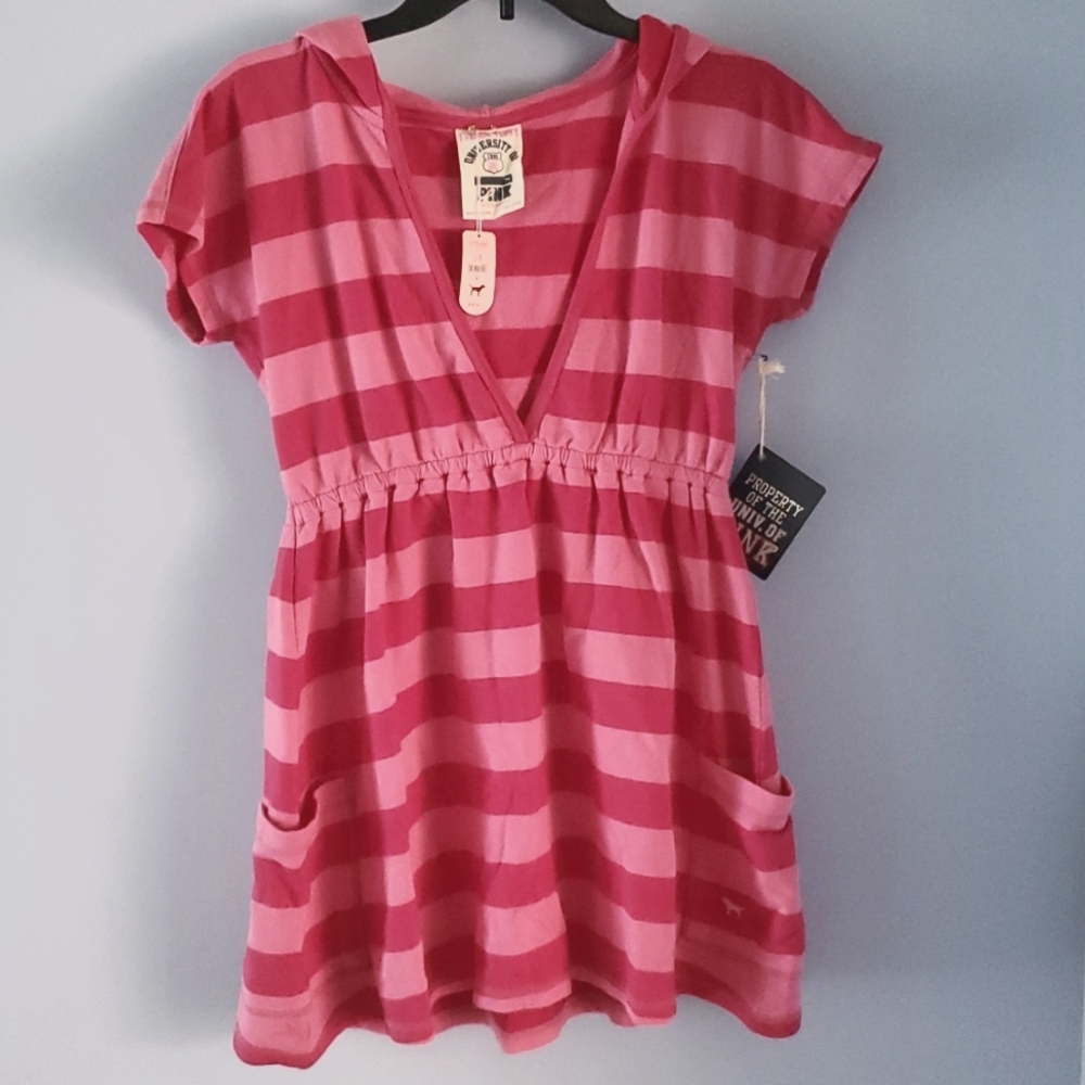 VS Pink French Terry V-neck shirt